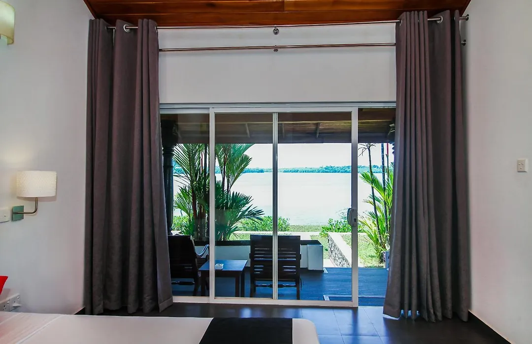 Kalla Bongo Lake Resort-1