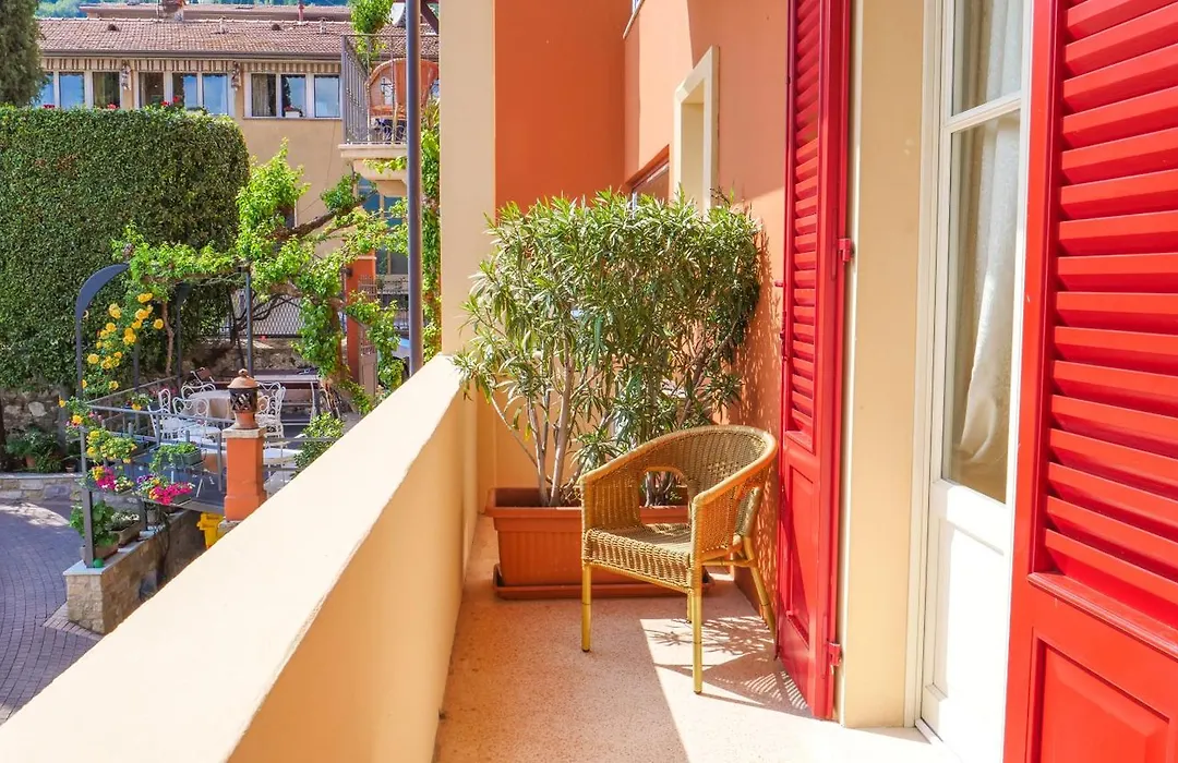 Hotel Gardenia Al Lago-1