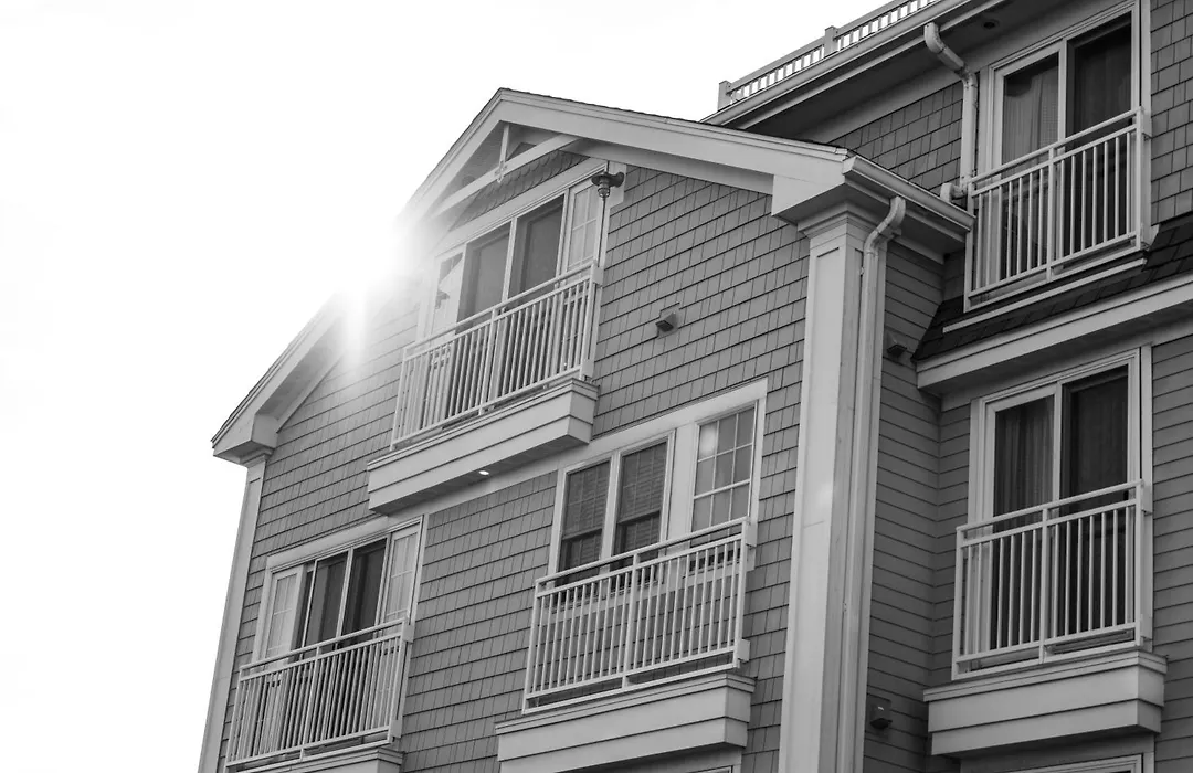 Newport Beach Hotel & Suites-1