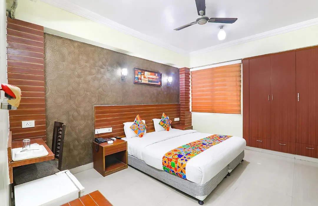 Fabhotel Royal Ville-1