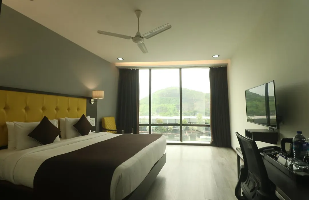 Hotel Mumbai House Airoli, Navi Mumbai-1
