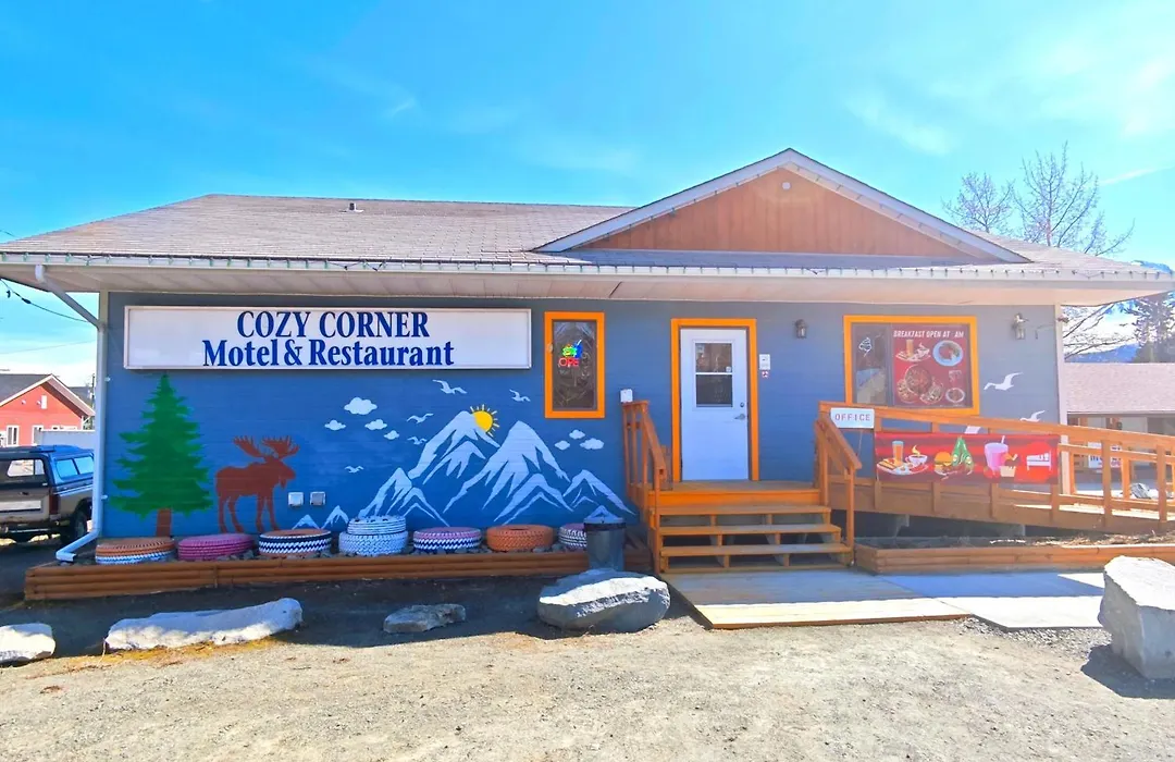 Cozy Corner Motel & Restaurant-1