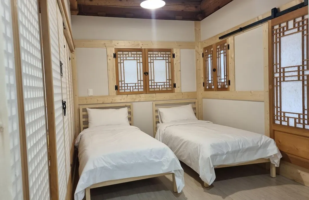 Naru Hanok Stay-1