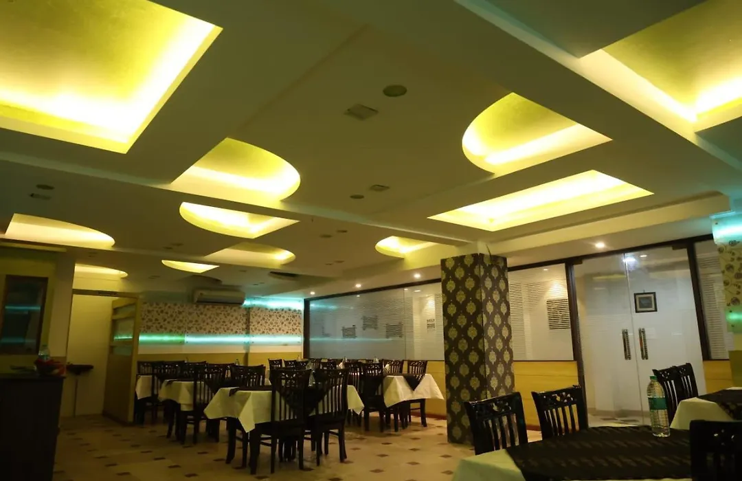 Hotel Panna Paradise-Just 30M Away From Captain Shubham Gupta Metro Station And 600M Away From Tajmahal-1