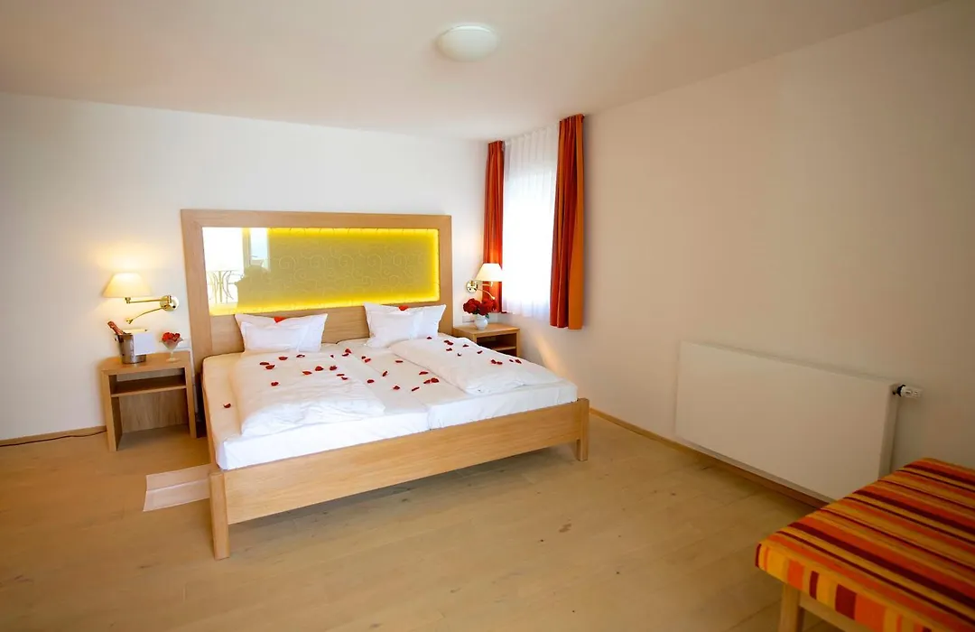 Seehotel Off-1
