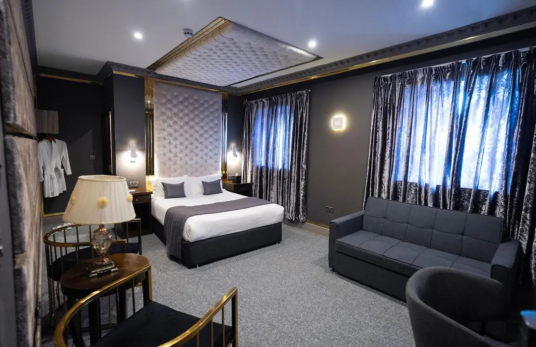 Grand Sapphire Hotel & Banqueting-1