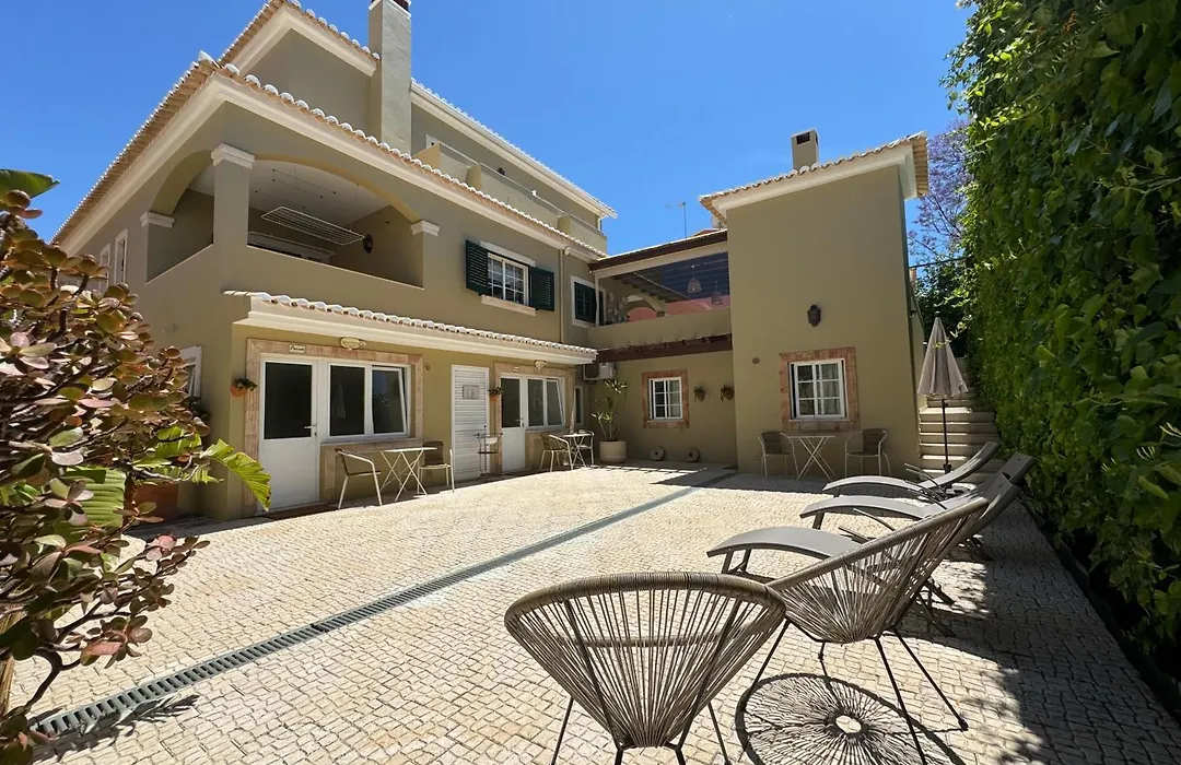 Happy Silva Guesthouse-1
