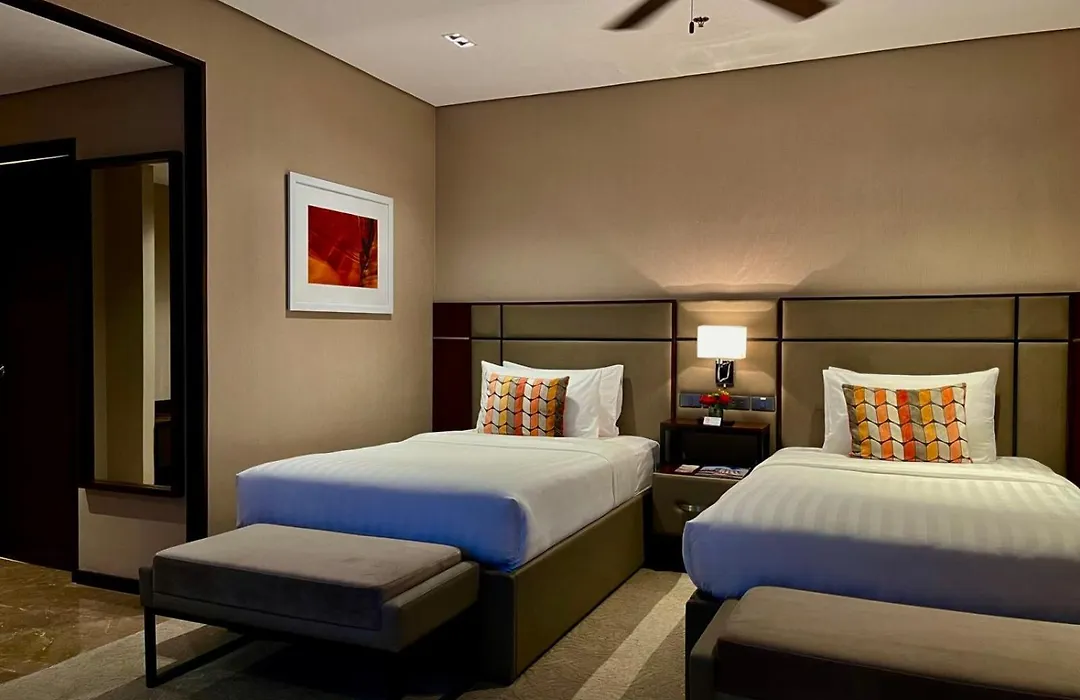The Plaza Garden Hotel And Residences-1