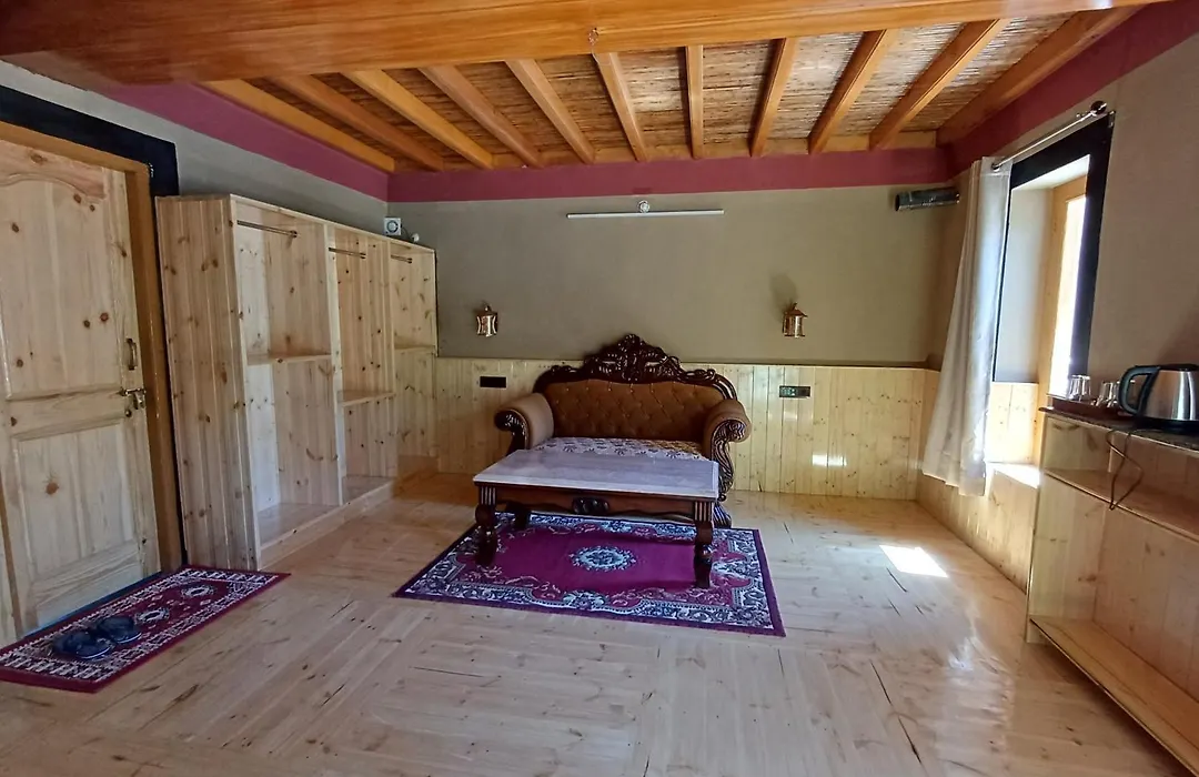 Kunzom Inn-1