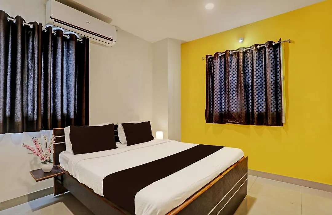 Hotel Airport Land-1