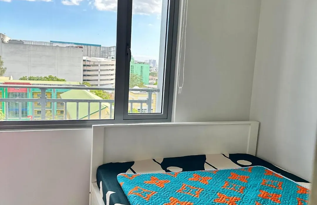 Smdc Grass Residences Tower 4 Bedroom W/ Balcony-1