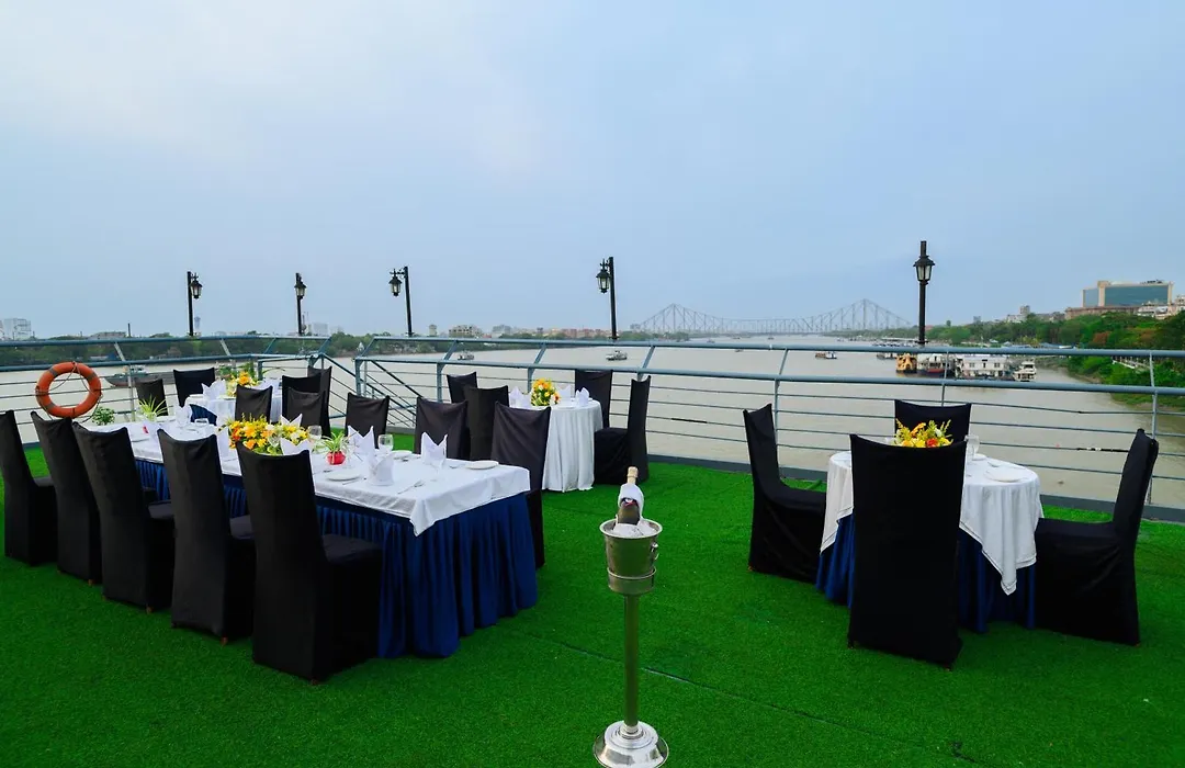 Polo Floatel Kolkata-1
