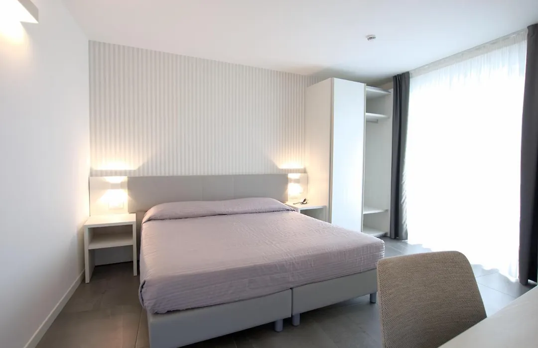 Hotel Paris-1