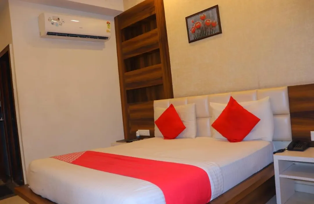 Hotel Lords In-1