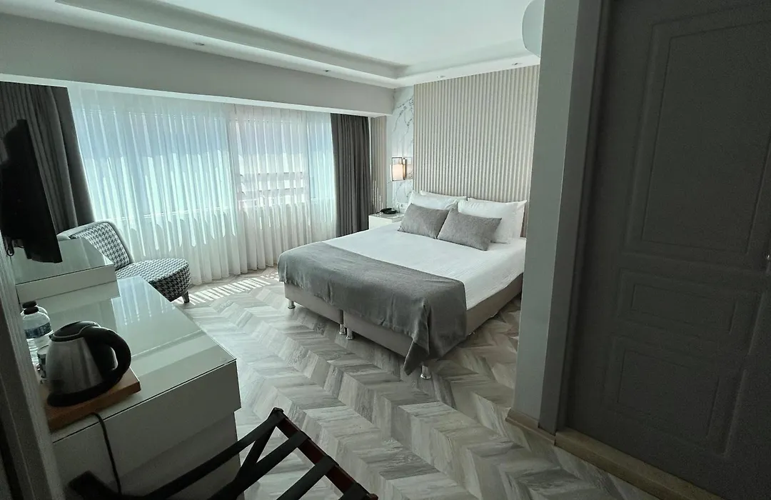 The Roomy Hotel Nisantasi-1