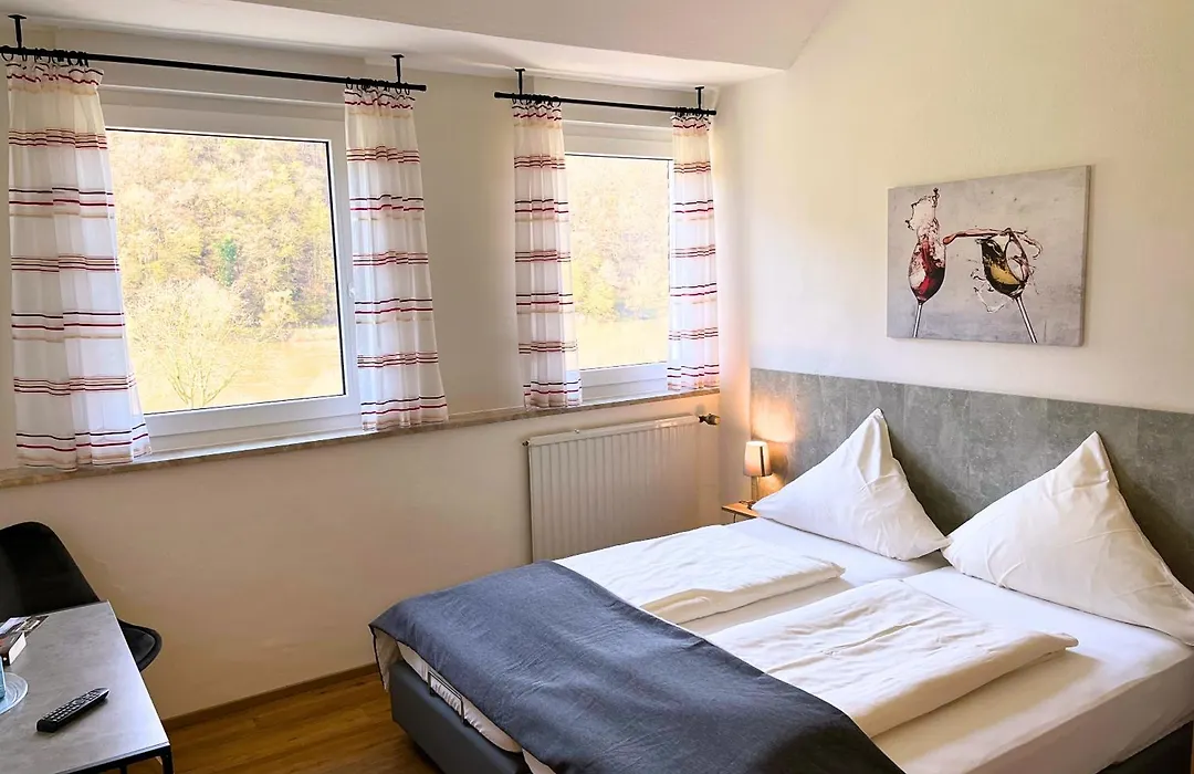 Mosel-Landhaus Hotel Oster-1