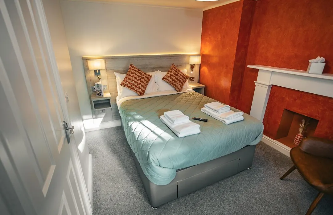Rooms At The Apple Pie-1
