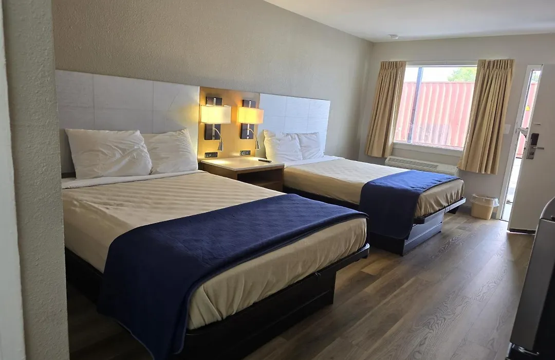 Americas Express Inn South Hill-1