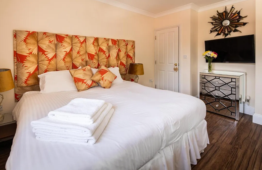 Westwood Guest House-1