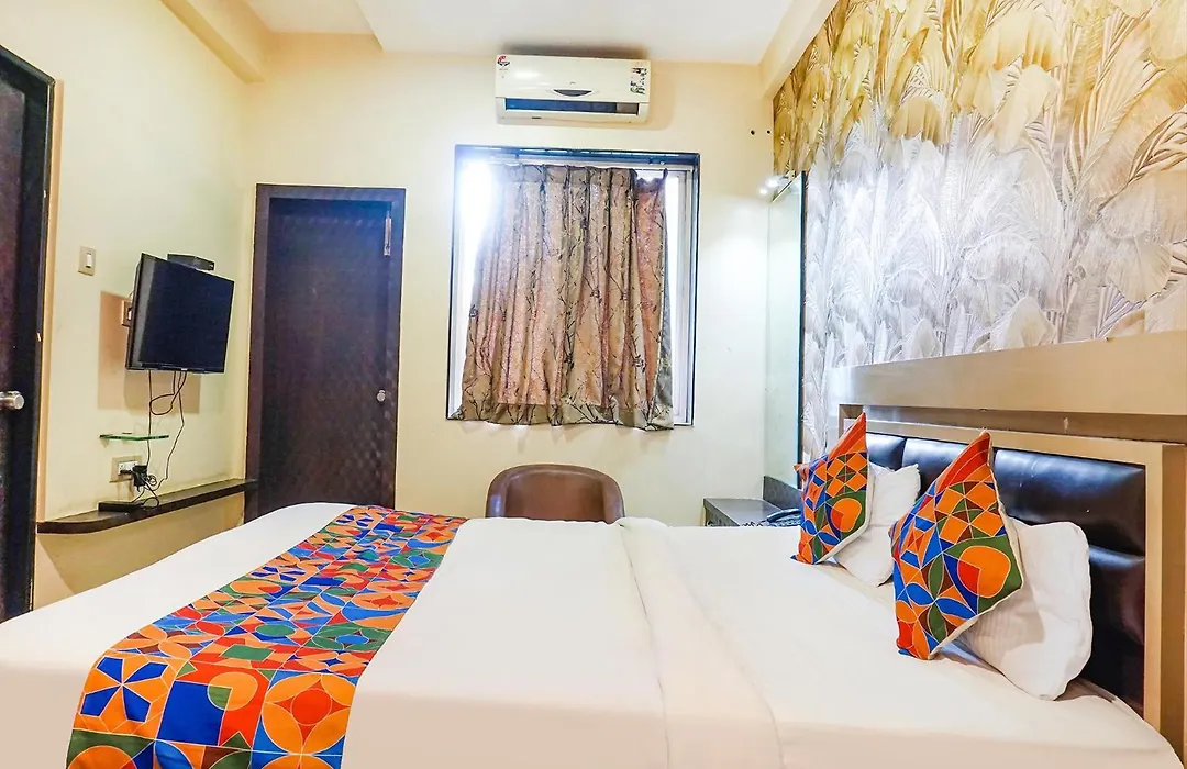 Fabhotel Shades Of Royal-1
