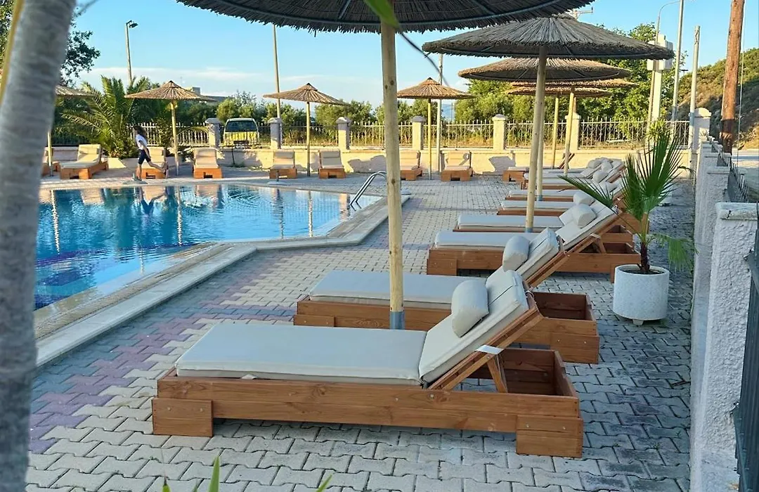 Hotel Palmera Sarti-1