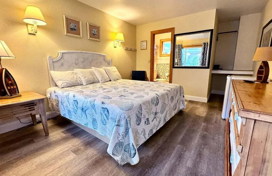 The Lamplight Inn-1