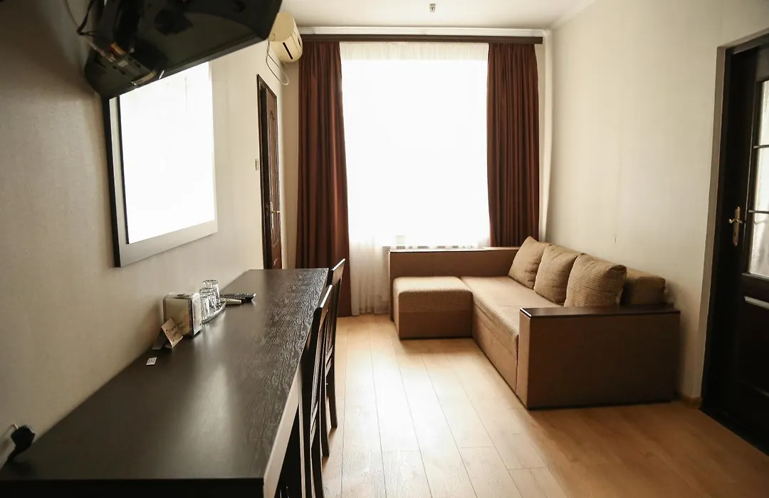 Hotel Koral-1