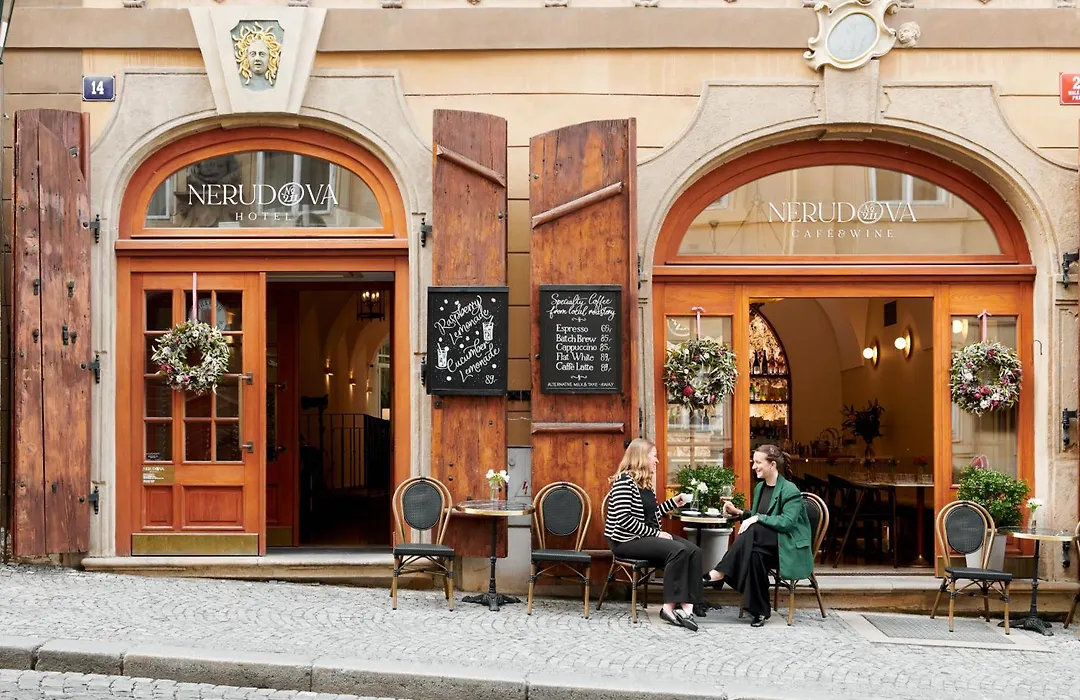Hotel Nerudova 211-1