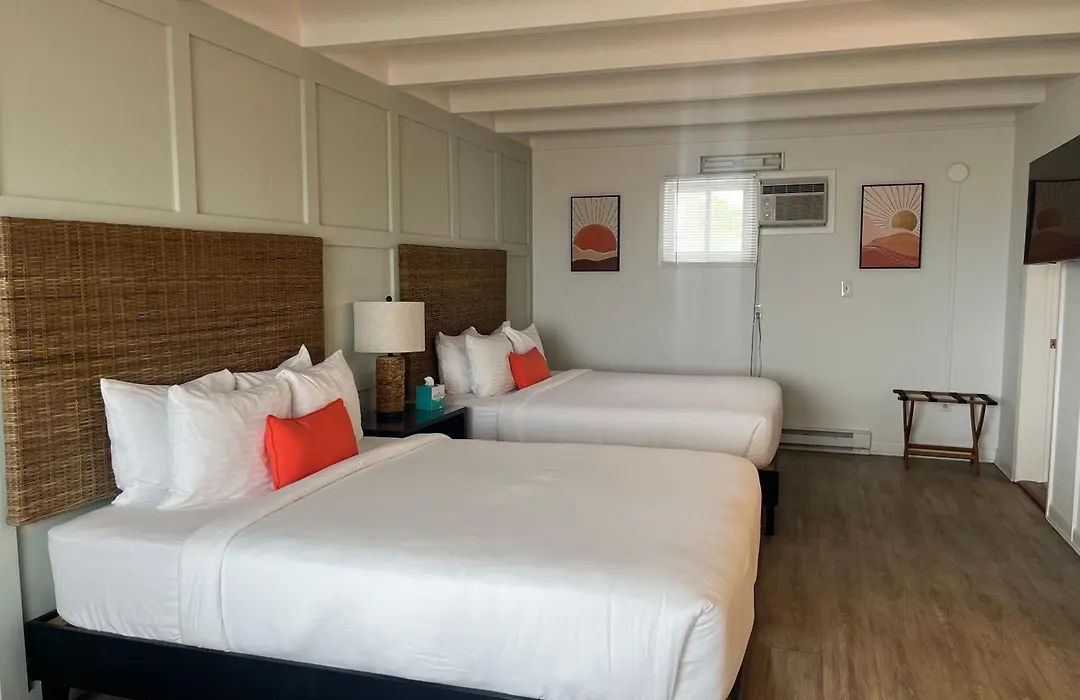 Grand View Hotel-1