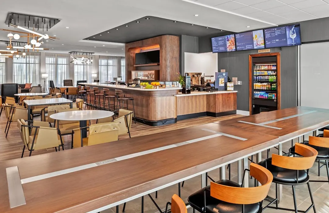 Courtyard By Marriott Modesto North-1