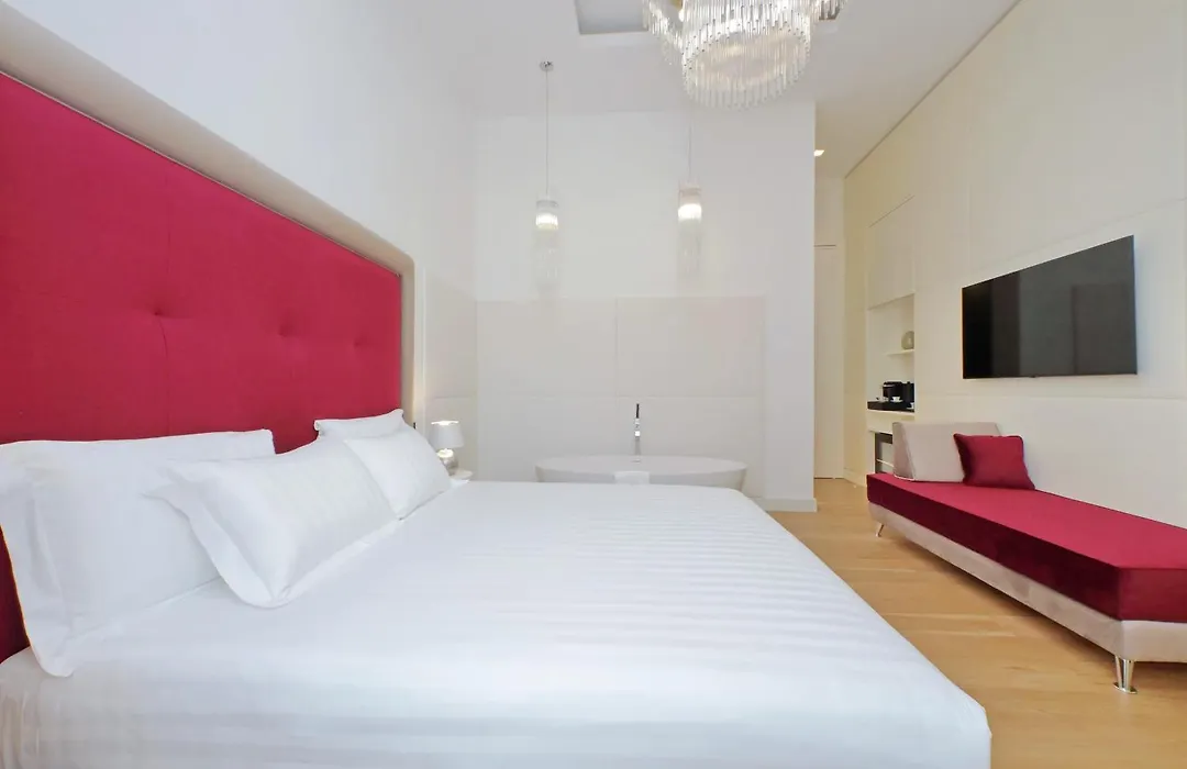 Domus Aurea Luxury Suites-1