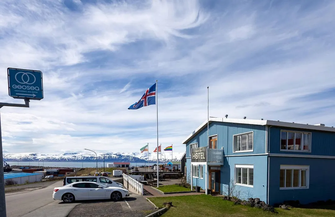 Hotel Husavik-1