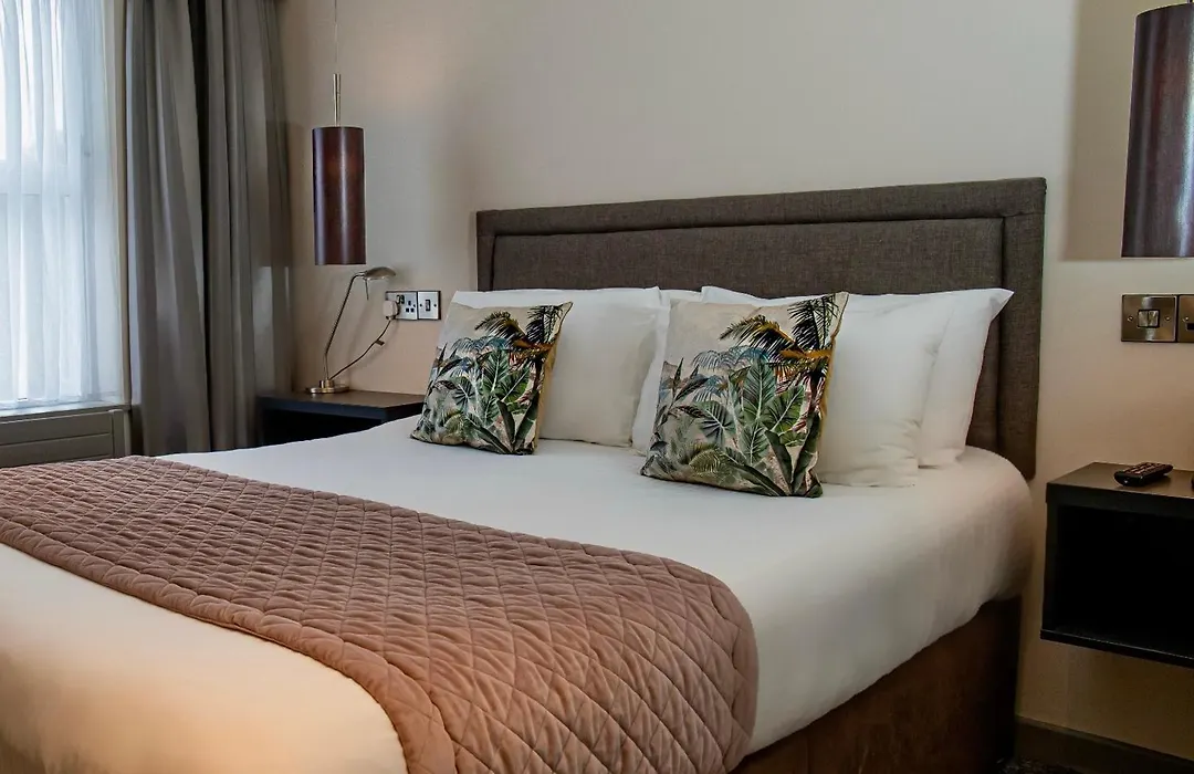 The Enniskillen Hotel And Motel-1