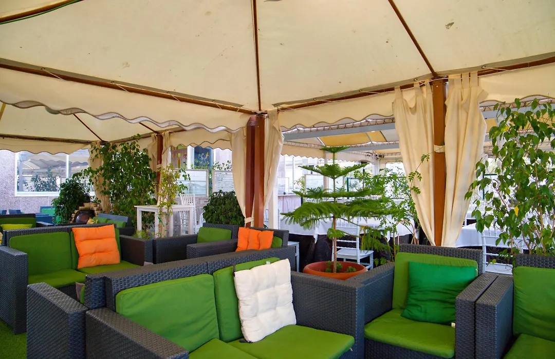 Hotel Polamar-1
