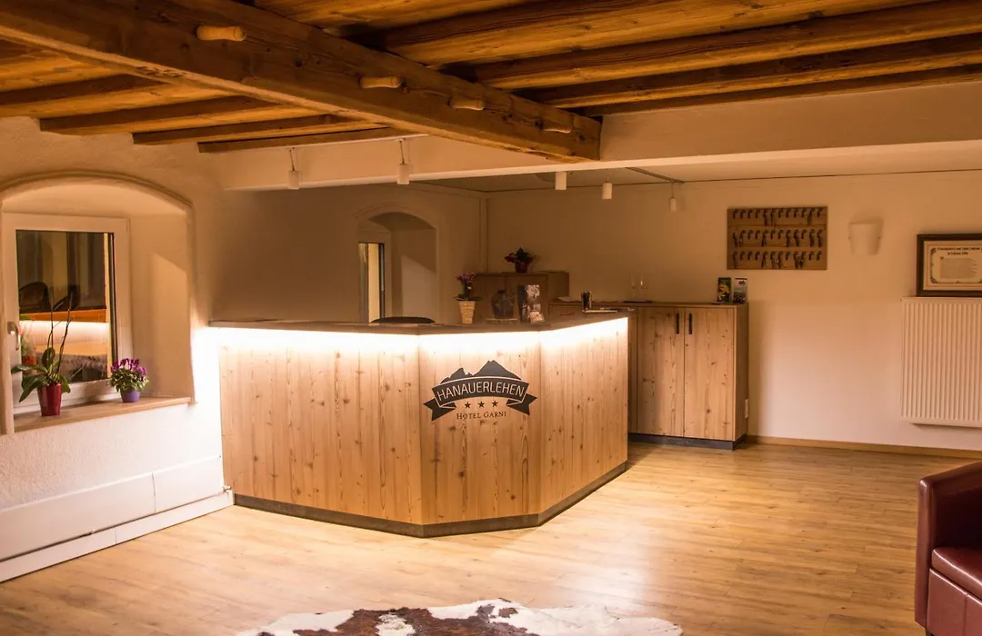Hotel Hanauerlehen - Ruhige & Zentrale Top-Lage - Mit Schwimmbad, Sauna, Parkplaetze & Cafe - Bayerischer Familienbetrieb-1