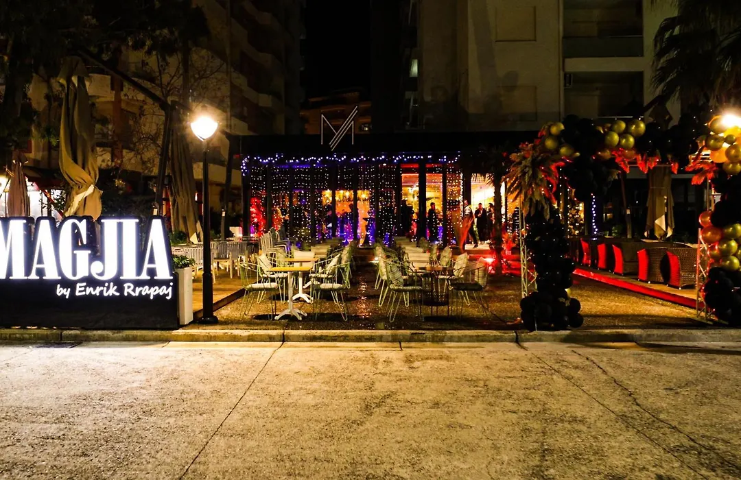 Patio Lungomare-1
