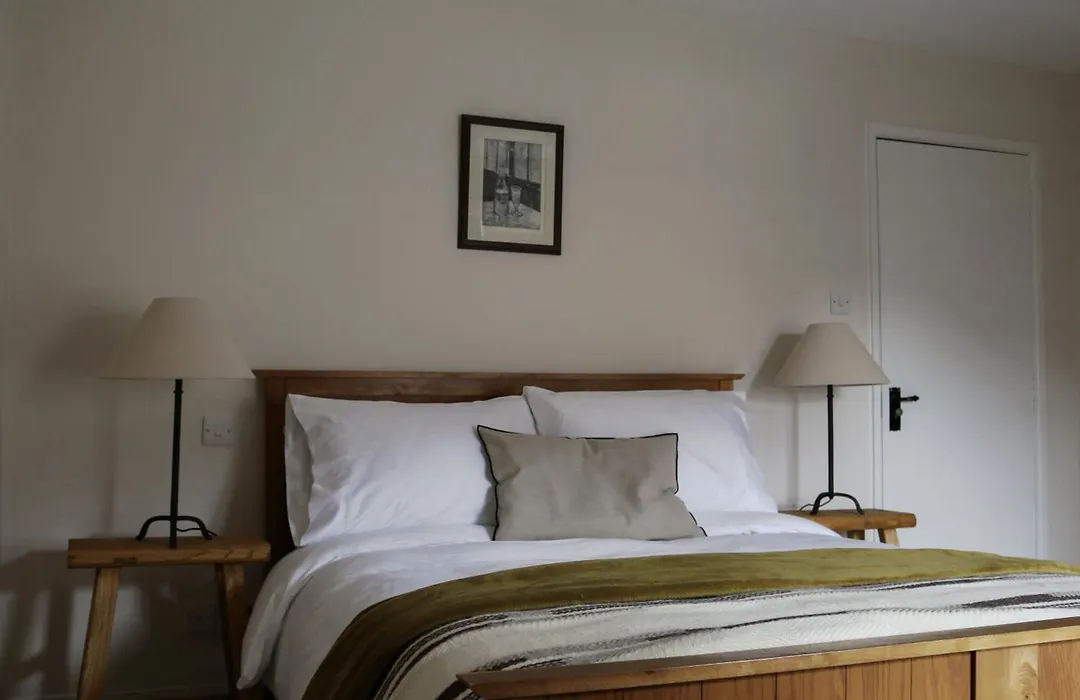 Fleur De Lys Bed & Breakfast-1