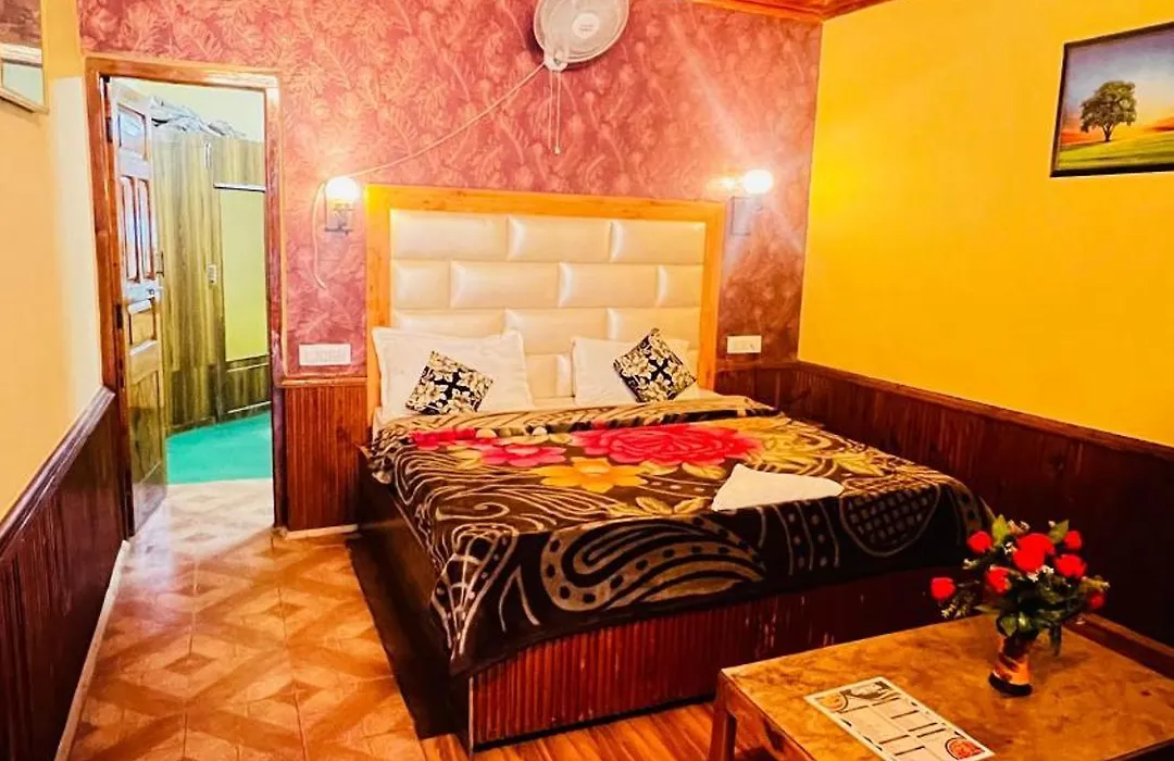 Hotel Chetna Manali-1