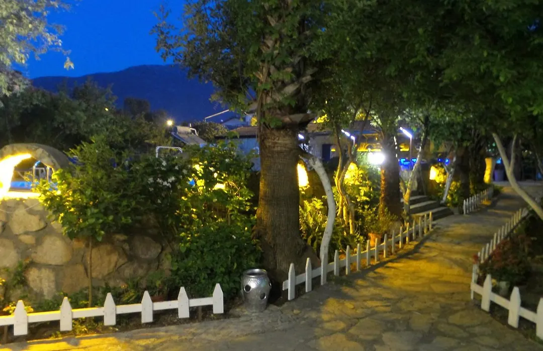 Unlu Hotel-1