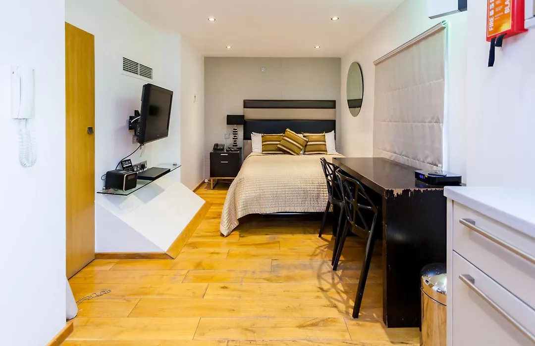 Space Aparthotel-1