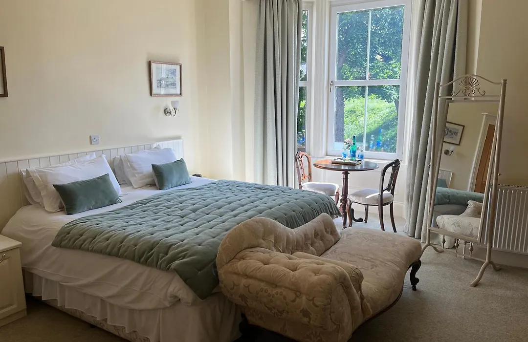 Oronsay Guest House-1