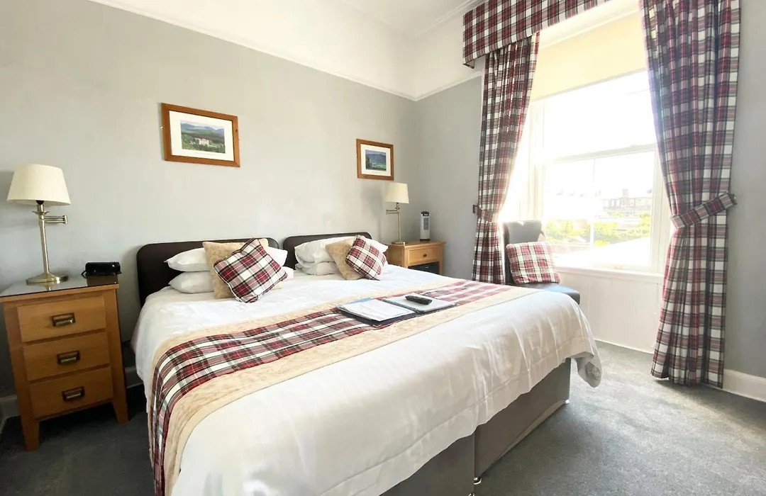Daviot Guest House-1