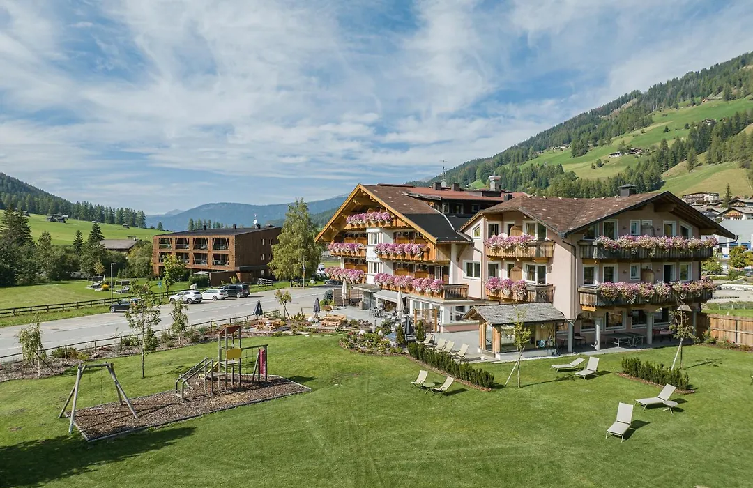 Hotel Waldheim-1