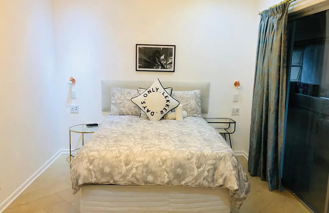 Bluebanana Lodge-1