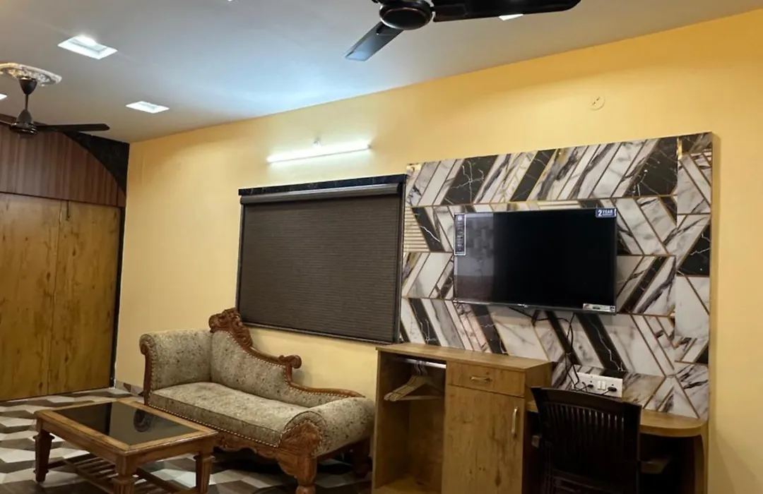 Hotel Ratan-1