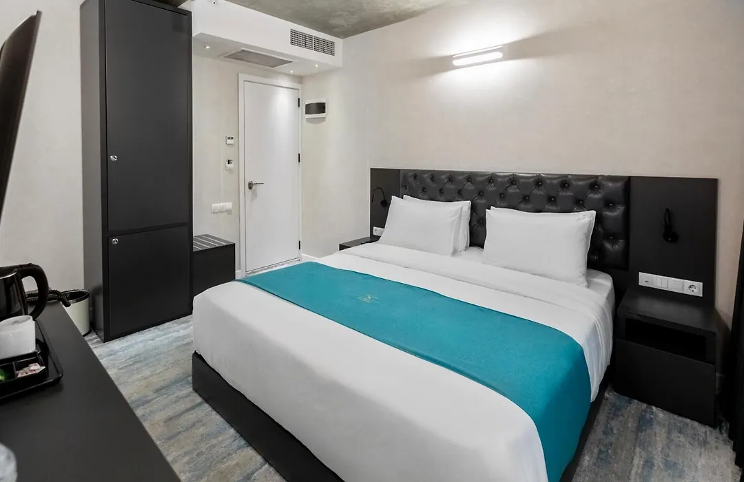 Mit Hotel Tbilisi-1