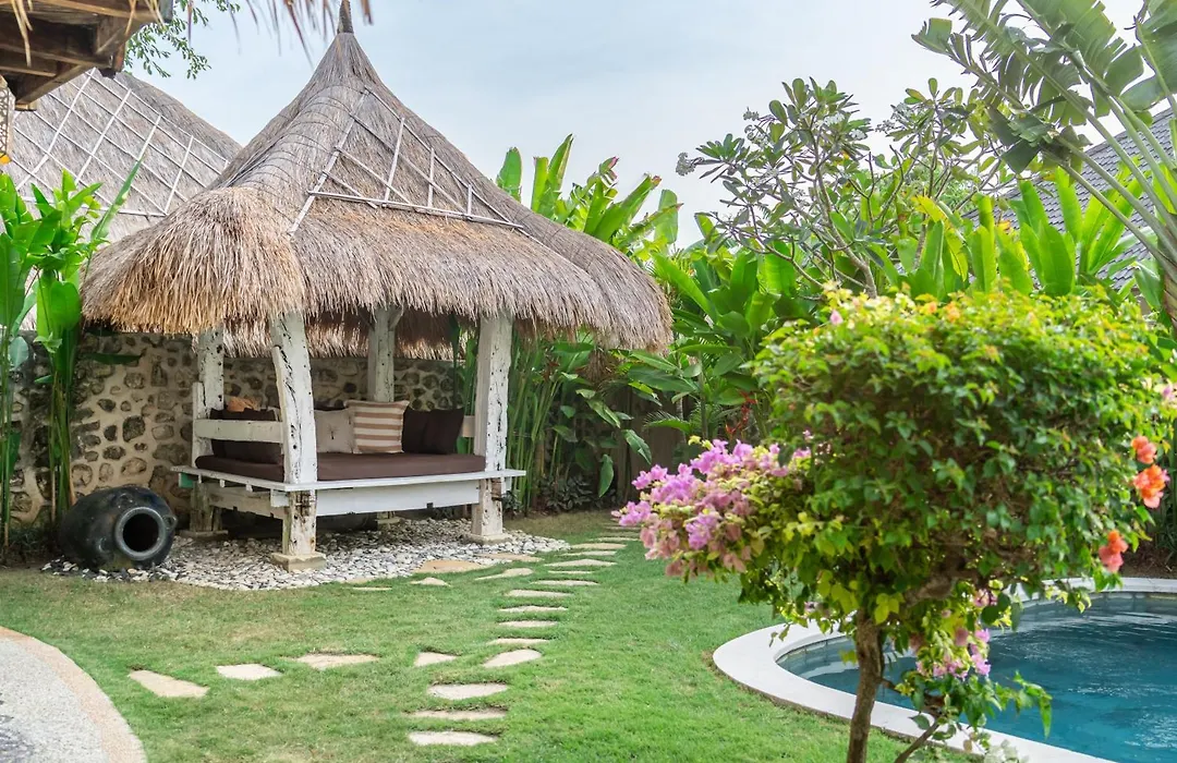 Balangan Beach Villa Idaman Bungalows-1