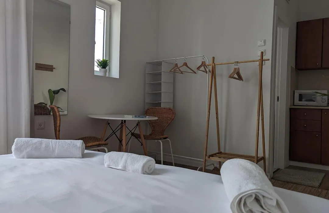 Zuzu Studio Apartments-1
