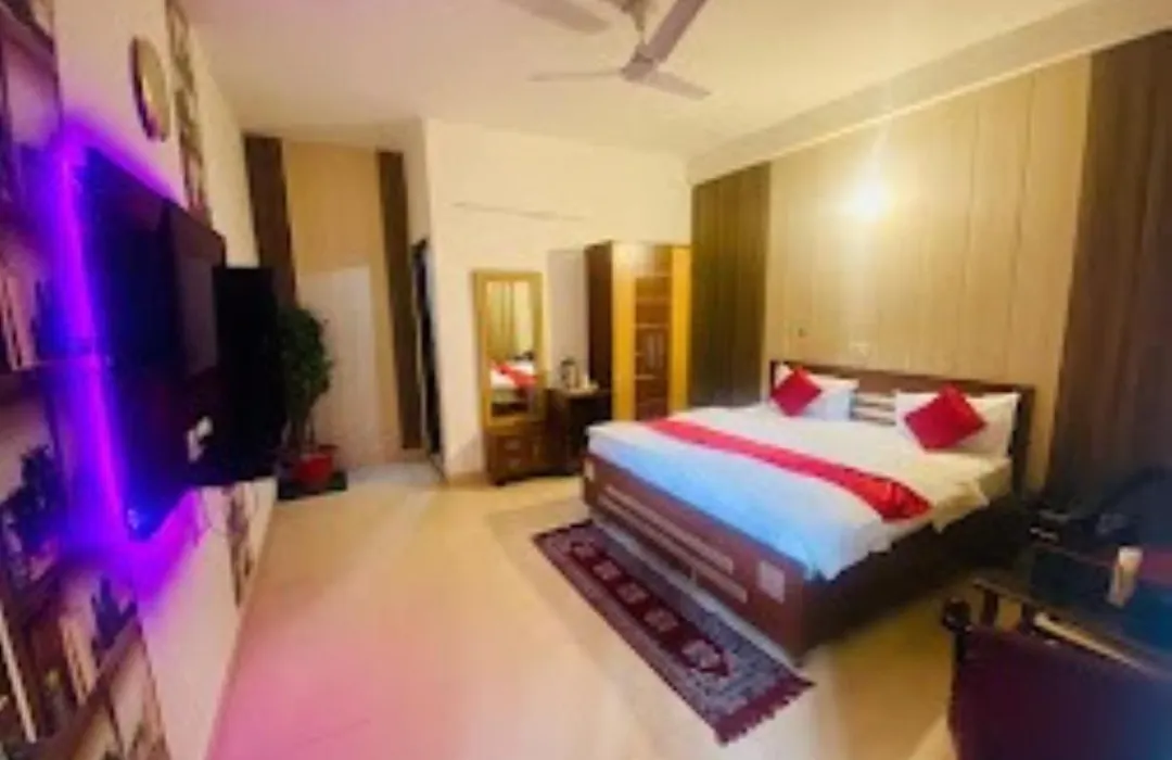 Hotel Rajhans Regency Meerut-1