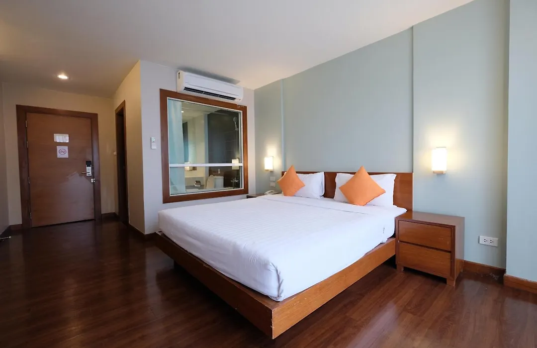 Lantana Resort Hotel Bangkok-1